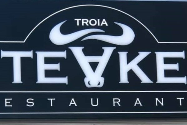 troia_steaker