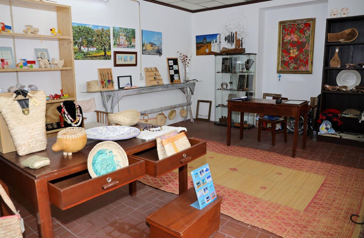 Trabalhos em Cortiça - Valdemar do Vale Simões