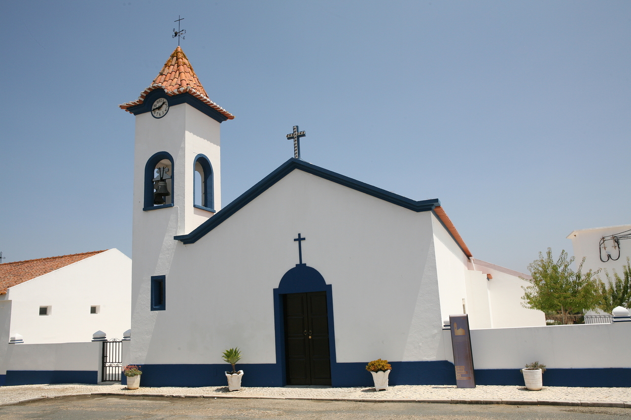 Igreja de Nossa Senhora de Azinheira dos Barros